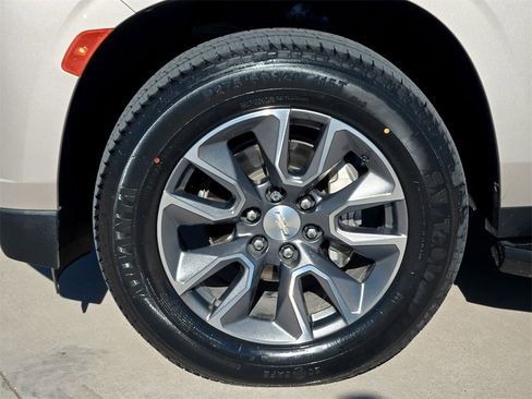 Used 2021 Chevrolet Tahoe LS image 9