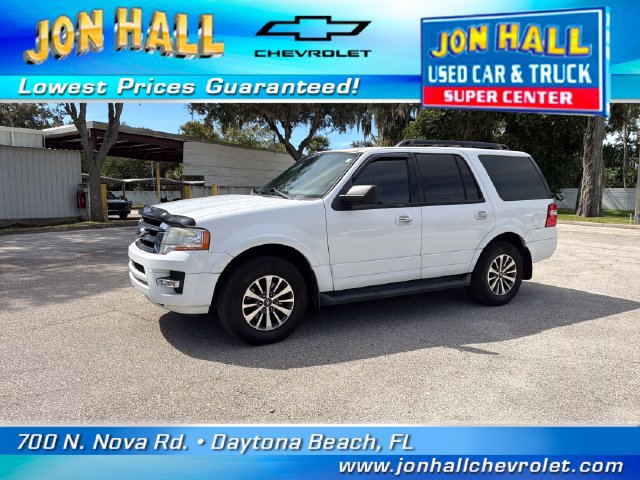 Used 2017 Ford Expedition XLT w/ Equipment Group 201A RWD image 2