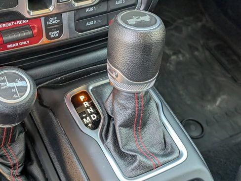 Used 2021 Jeep Wrangler Unlimited Rubicon AWD/4WD image 27