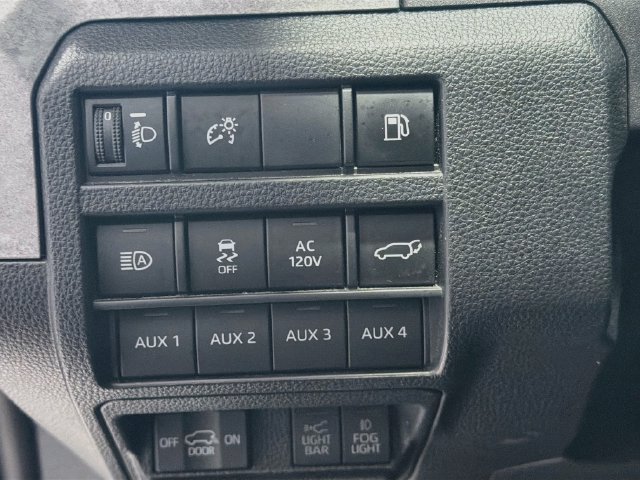 Certified 2025 Toyota 4Runner Trailhunter AWD/4WD image 9