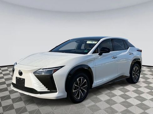 Used 2025 Lexus RZ 450e Premium w/ Technology Package image 5