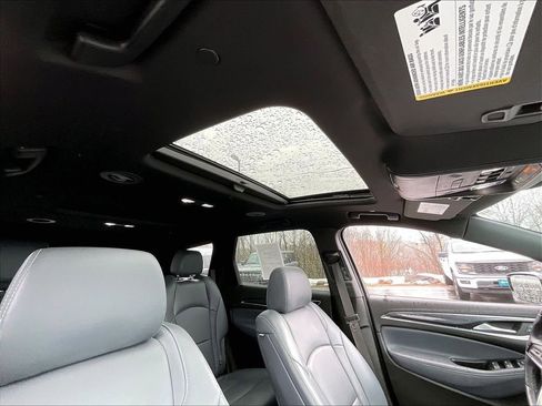 Used 2024 Buick Enclave Essence w/ Experience Buick Package image 22