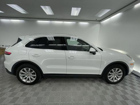 Certified 2020 Porsche Cayenne image 8