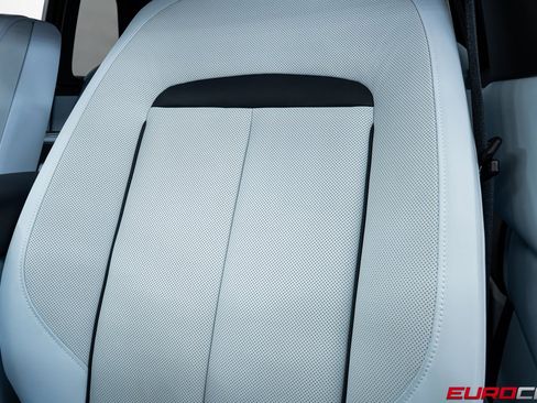 Used 2022 Rolls-Royce Cullinan image 41