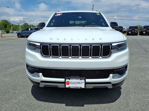 Used 2024 Jeep Wagoneer Series II AWD/4WD image 9