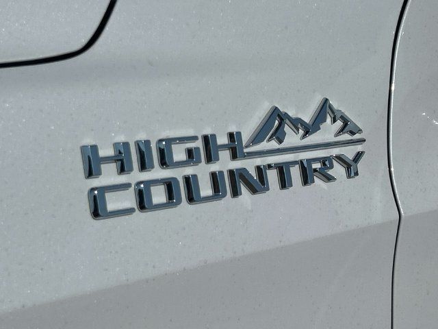 New 2026 Chevrolet Tahoe High Country AWD/4WD image 10