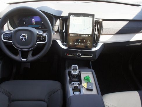 New 2026 Volvo XC90 B6 Plus w/ Protection Package Premier image 11