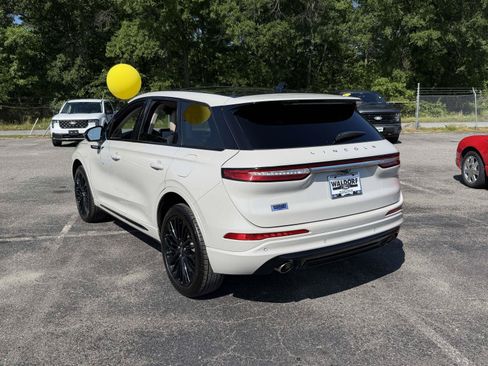 Used 2024 Lincoln Corsair AWD w/ Equipment Group 101A image 4