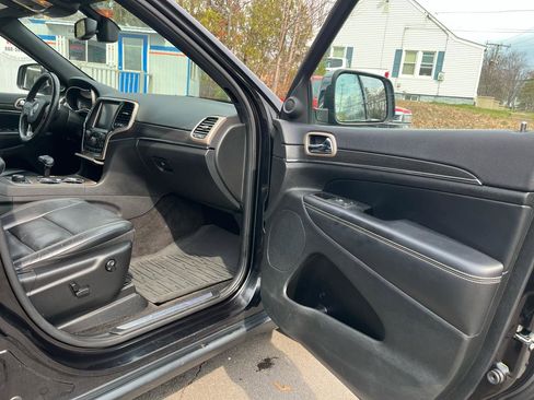 Used 2015 Jeep Grand Cherokee Limited image 18