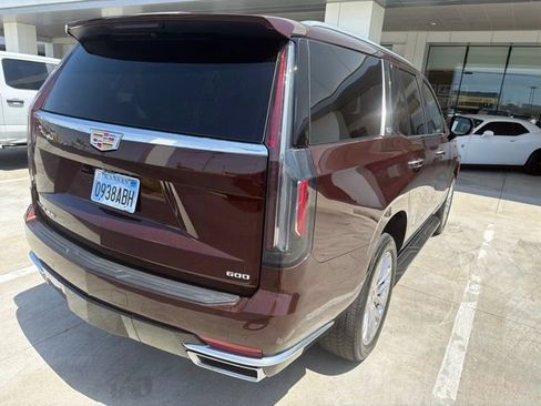 Used 2023 Cadillac Escalade Premium Luxury AWD/4WD image 9