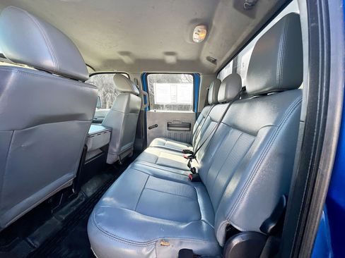 Used 2016 Ford F450 XL w/ Snow Plow Prep Package image 28