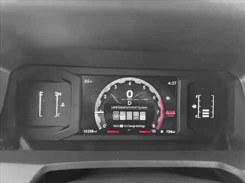 Certified 2024 Toyota Tacoma SR5 AWD/4WD image 11