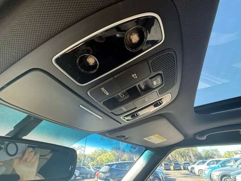 Used 2014 Kia Soul ! w/ Sun & Sound Package FWD image 16