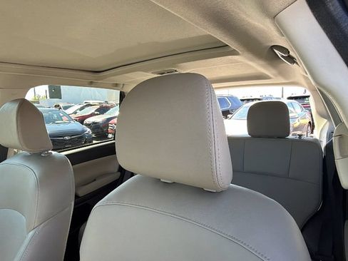 Used 2016 Subaru Forester 2.5i Touring w/ Eyesight & Navigation System AWD/4WD image 22