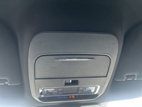 Used 2024 Ford F150 Lariat w/ Bed Utility Package AWD/4WD image 18