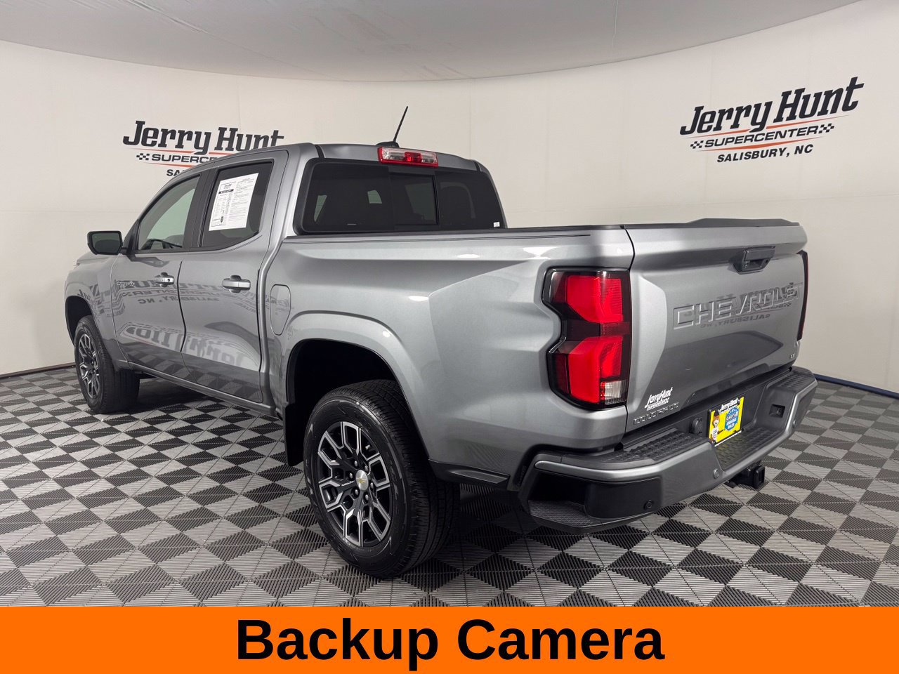 Used 2023 Chevrolet Colorado LT w/ LT Convenience Package III RWD image 10