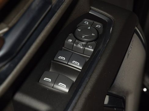 Used 2024 Chevrolet Silverado 2500 High Country w/ High Country Premium Package image 53