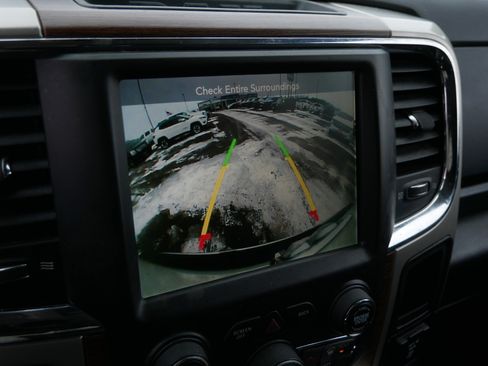 Used 2017 RAM 1500 Laramie w/ Convenience Group image 34