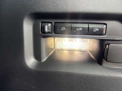 Used 2025 Ford Explorer Platinum w/ LUX Leather Package image 47