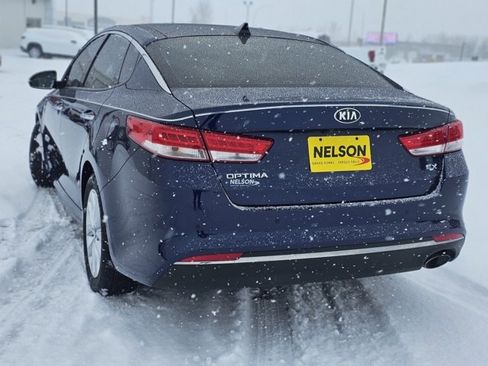 Used 2016 Kia Optima EX w/ Premium Package image 3