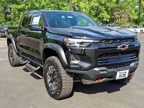 New 2026 Chevrolet Colorado ZR2 w/ Technology Package AWD/4WD image 5