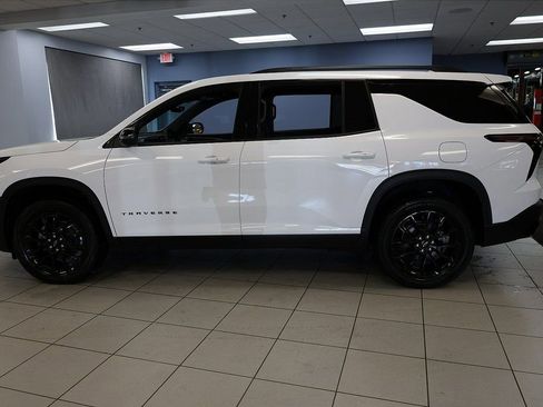 New 2026 Chevrolet Traverse LT w/ Midnight/Sport Edition image 2