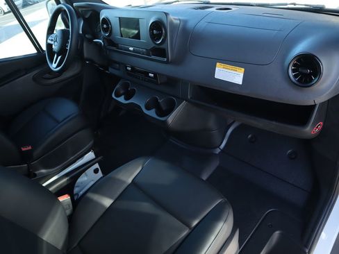 Certified 2023 Mercedes-Benz Sprinter 144 Cargo image 17