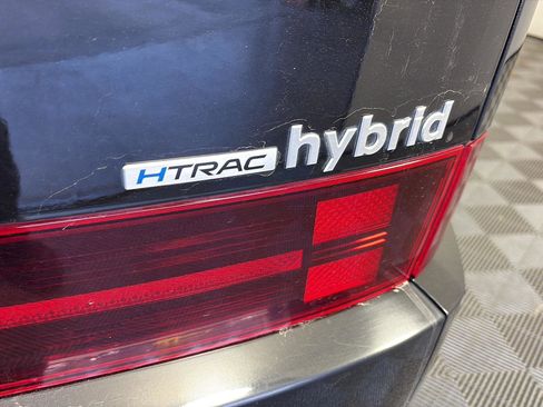 Used 2025 Hyundai Santa Fe Limited AWD/4WD image 10