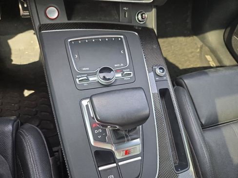 Used 2018 Audi SQ5 Premium Plus w/ S Sport Package AWD/4WD image 11
