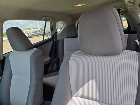 Used 2014 Toyota RAV4 LE FWD image 12