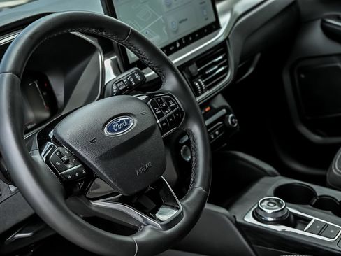 Used 2023 Ford Escape Active w/ Tech Pack #1 AWD/4WD image 15