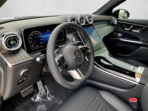 Used 2026 Mercedes-Benz GLC 300 image 8