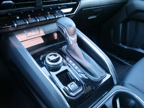 Certified 2025 GMC Canyon Elevation w/ Convenience Package image 26