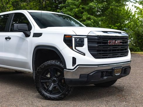 Used 2024 GMC Sierra 1500 Pro w/ Trailering Package AWD/4WD image 3