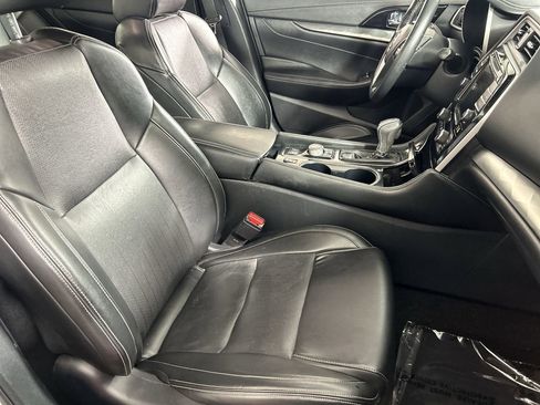 Used 2020 Nissan Maxima 3.5 SV w/ Floor Mat Group image 25