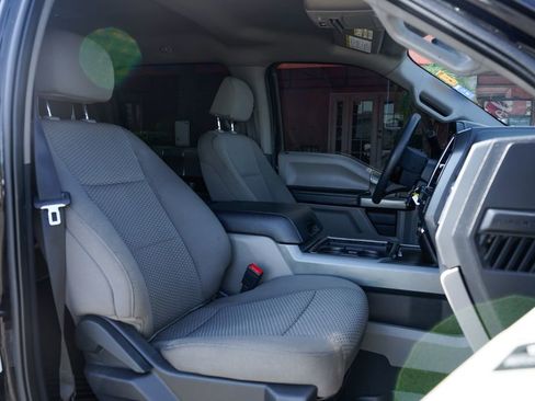 Used 2022 Ford F250 XLT w/ Black Appearance Package AWD/4WD image 38