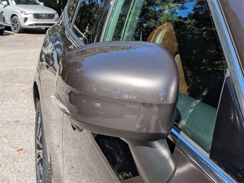 Certified 2022 Volvo XC60 B5 Inscription w/ Advanced Package image 11