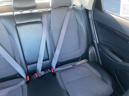 Used 2025 Kia Seltos S image 37