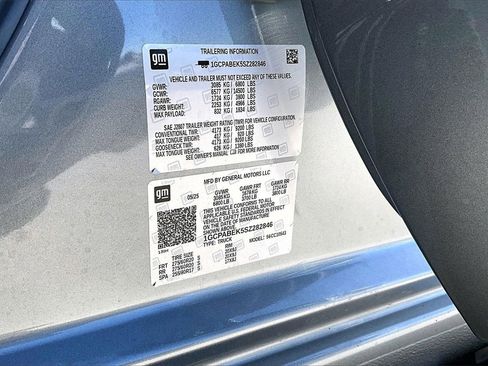 Used 2025 Chevrolet Silverado 1500 Custom image 18