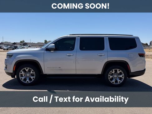 Used 2022 Jeep Wagoneer Series II AWD/4WD image 8