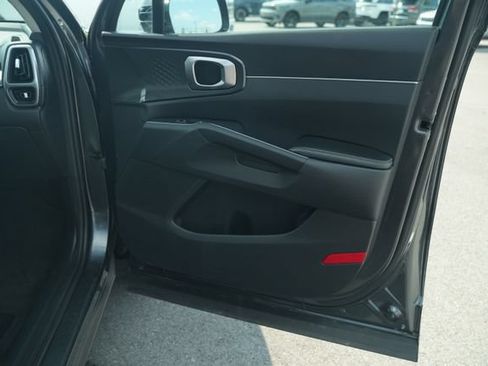 Used 2023 Kia Sorento S FWD image 20