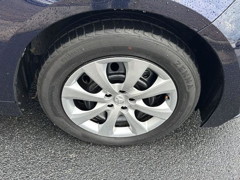 Certified 2024 Toyota Corolla LE image 32