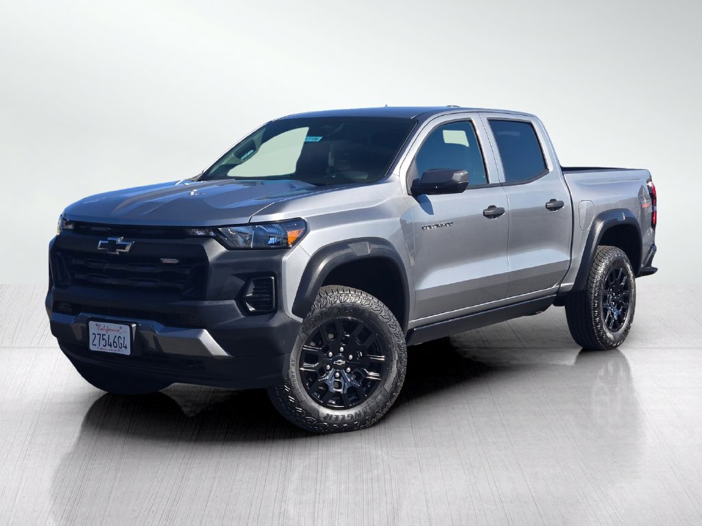 Used 2025 Chevrolet Colorado Trail Boss AWD/4WD image 6