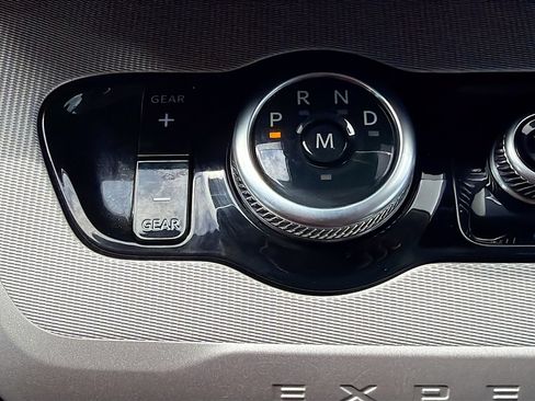 Certified 2025 Ford Expedition Max Active AWD/4WD image 22