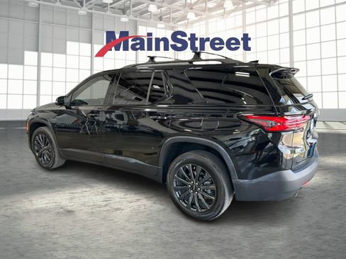Used 2023 Chevrolet Traverse RS w/ LPO, Floor Liner Package AWD/4WD image 3