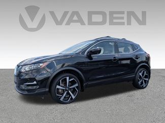 Used 2022 Nissan Rogue Sport SL FWD video 2