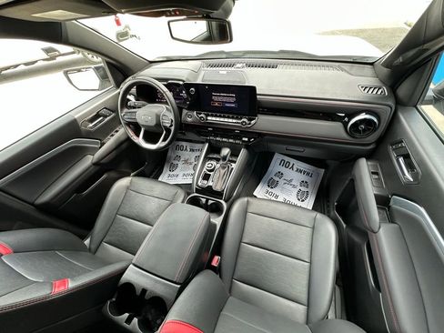 Used 2024 Chevrolet Colorado Z71 w/ Z71 Convenience Package 2 image 9