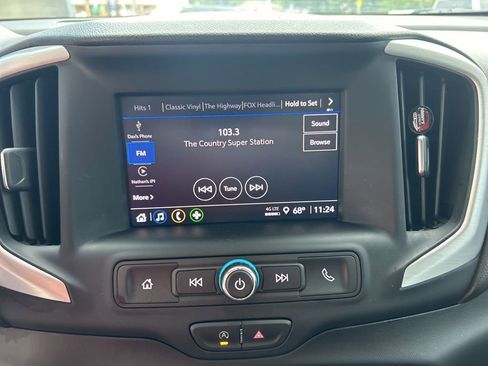 Used 2023 GMC Terrain SLE w/ Driver Convenience Package FWD image 14