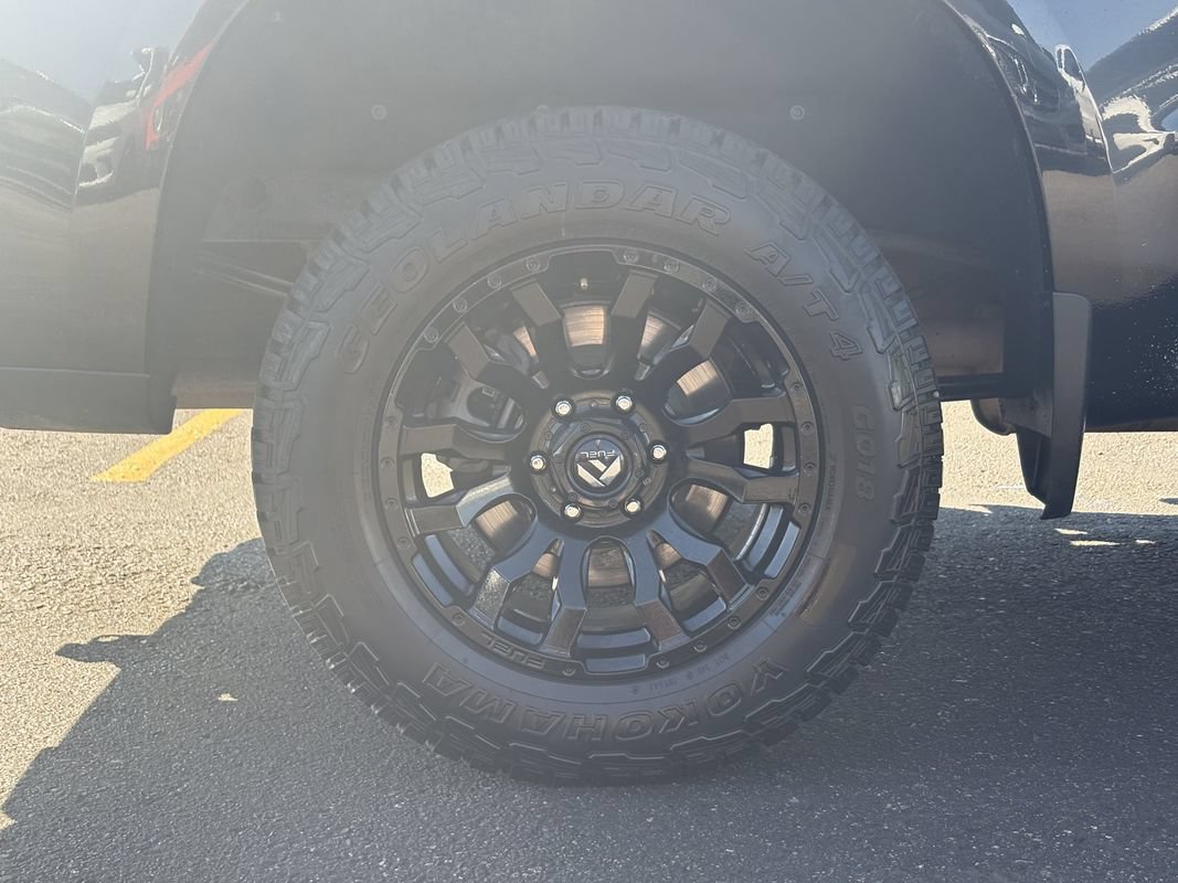 Used 2021 Chevrolet Silverado 1500 RST AWD/4WD image 11