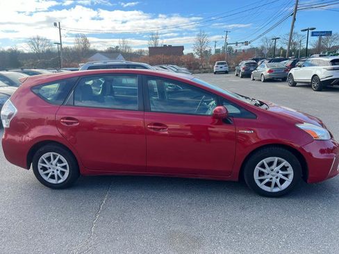 Used 2012 Toyota Prius V Five image 1